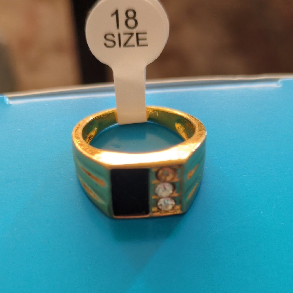 Elegant Gold Ring With Black Stone